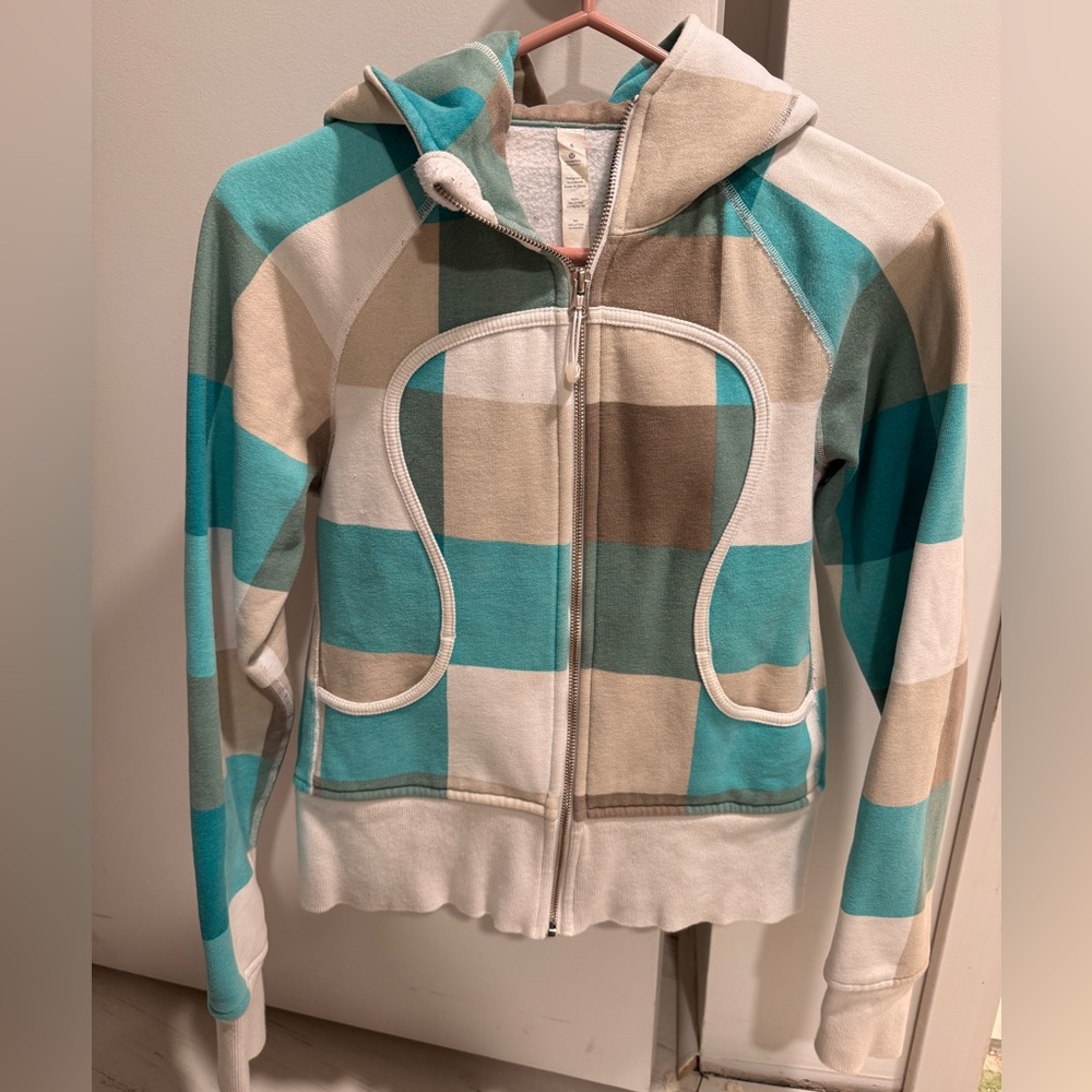 Women’s Lululemon scuba hoodie size 6